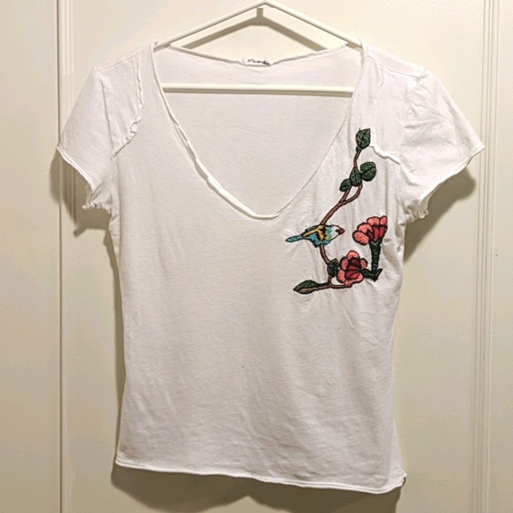 White U-neck T-Shirt